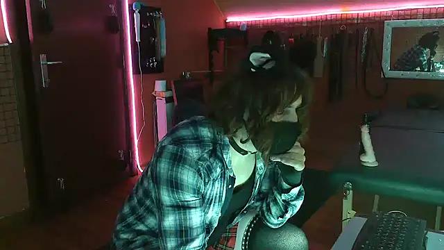 Snapshot of Ginny-the-bdsm-nympho chatting on 02-24-25, 05:42 Ginny-the-bdsm-nympho online show from 02-24-25, 05:42