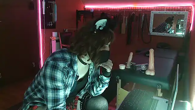 Snapshot of Ginny-the-bdsm-nympho chatting on 02-27-25, 05:47 Ginny-the-bdsm-nympho online show from 02-27-25, 05:47