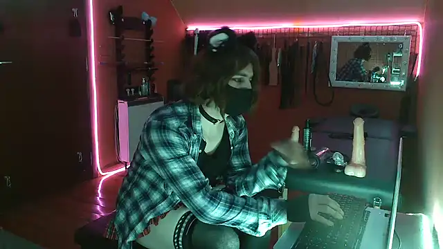 Snapshot of Ginny-the-bdsm-nympho chatting on 03-09-25, 06:00 Ginny-the-bdsm-nympho online show from 03-09-25, 06:00