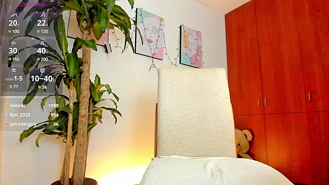 alessia1   online show from 03-20-25, 11:45