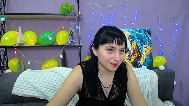 Snapshot of NinaFlawlees chatting on 01-15-25, 10:35 NinaFlawlees online show from 01-15-25, 10:35