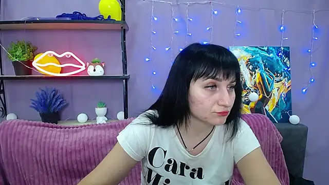 Snapshot of NinaFlawlees chatting on 01-28-25, 10:45 NinaFlawlees online show from 01-28-25, 10:45