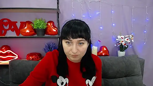 Snapshot of NinaFlawlees chatting on 03-05-25, 11:38 NinaFlawlees online show from 03-05-25, 11:38