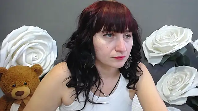 Snapshot of NinaFlawlees chatting on 10-14-25, 11:55 NinaFlawlees online show from 10-14-25, 11:55