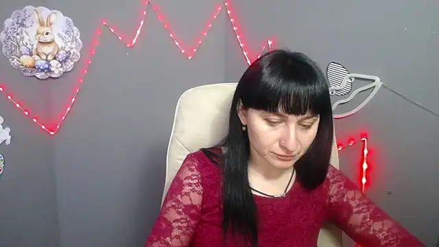 NinaFlawlees online show from 04-06-26, 05:52