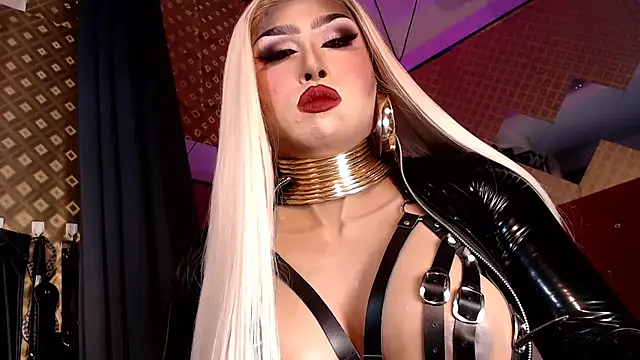 AntoniaSaints online show from 10-25-25, 04:46