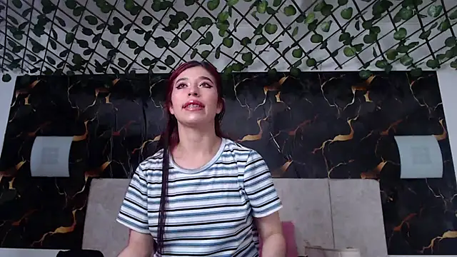 adriscute online show from 05-09-26, 02:06