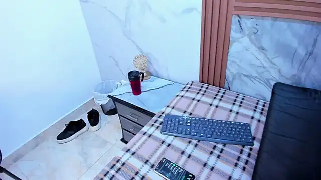 HannyMansonh online show from 02-01-25, 03:30