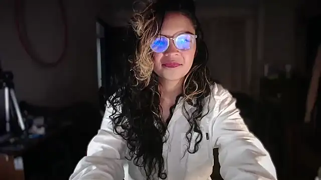 Hathorlove online show from 04-24-26, 03:31