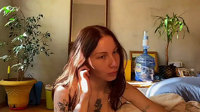 elfess online show from 10-08-25, 10:02