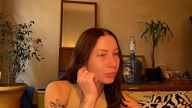 elfess online show from 10-10-25, 07:29