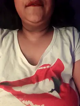 Snapshot of sassy_horny chatting on 03-13-25, 01:32 sassy horny online show from 03-13-25, 01:32