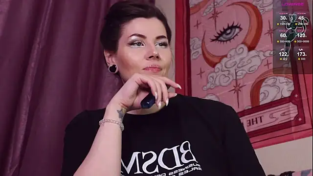 Snapshot of Luna_Blake chatting on 02-22-25, 04:09 Luna Blake online show from 02-22-25, 04:09