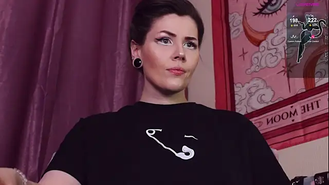 Snapshot of Luna_Blake chatting on 02-27-25, 04:21 Luna Blake online show from 02-27-25, 04:21