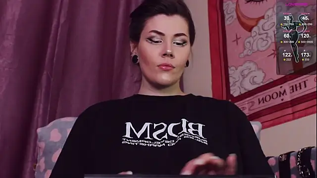 Snapshot of Luna_Blake chatting on 03-01-25, 04:22 Luna Blake online show from 03-01-25, 04:22