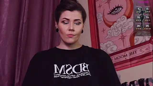 Snapshot of Luna_Blake chatting on 03-19-25, 10:20 Luna Blake online show from 03-19-25, 10:20