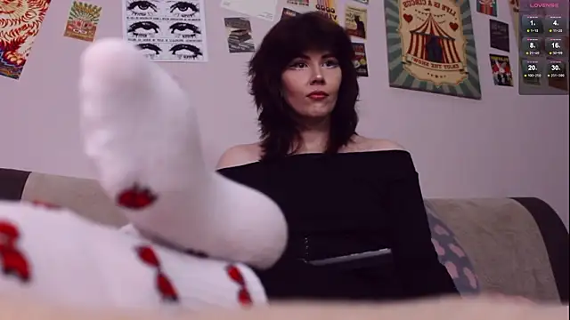 Snapshot of Luna_Blake chatting on 02-18-26, 01:07 Luna Blake online show from 02-18-26, 01:07