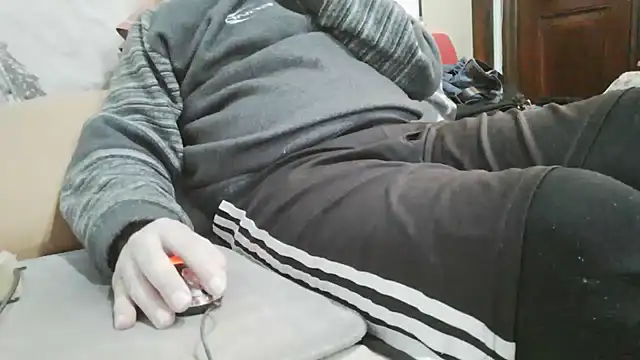Snapshot of messi_syssy chatting on 05-19-26, 03:07 messi syssy online show from 05-19-26, 03:07