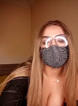 Snapshot of Bayan-Queen chatting on 03-16-25, 11:47 Bayan-Queen online show from 03-16-25, 11:47