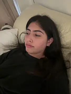 Gaby zahir  online show from 10-12-25, 04:06