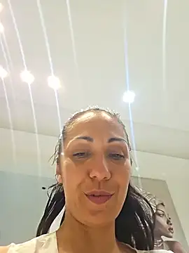 Snapshot of LeticiaWoods chatting on 06-28-26, 10:38 LeticiaWoods online show from 06-28-26, 10:38