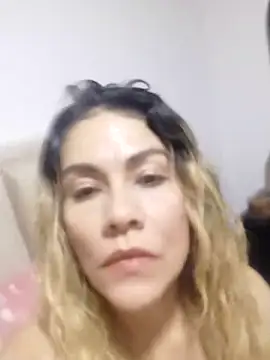 JennyRouse01 online show from 12-19-25, 12:17