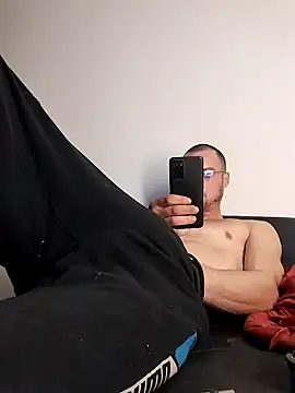 kgltintan online show from 12-19-24, 01:50