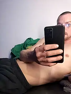 kgltintan online show from 12-21-24, 07:49