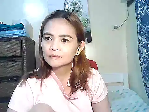 Kisses-13 online show from 02-17-26, 01:07