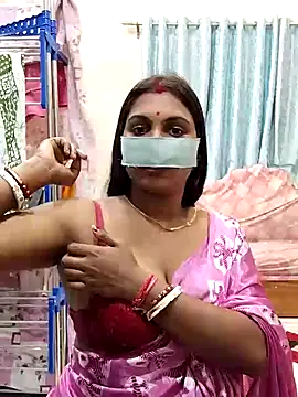 Snapshot of Queen_Dolly chatting on 12-07-24, 06:15 Queen Dolly online show from 12-07-24, 06:15