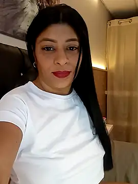 Lashmy111 online show from 10-05-25, 05:28