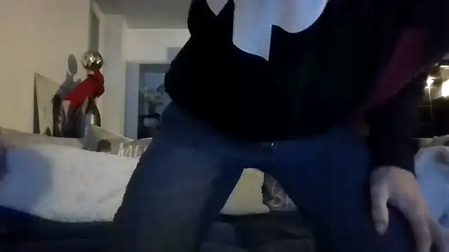 Snapshot of lololaland chatting on 11-26-25, 11:06 lololaland online show from 11-26-25, 11:06