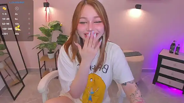 Snapshot of LITTLE-VIVI chatting on 05-23-26, 02:50 LITTLE-VIVI online show from 05-23-26, 02:50