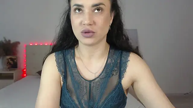 RoxannePure online show from 04-29-26, 03:54