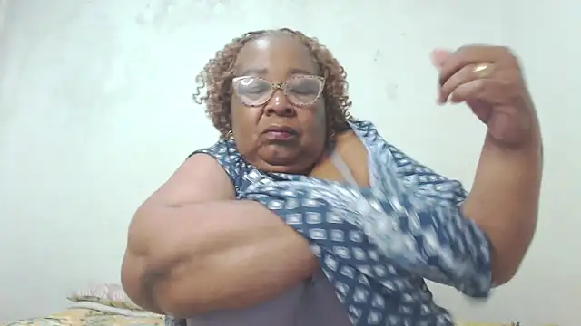 Snapshot of KinkyRicoSaisyours chatting on 09-20-25, 07:26 KinkyRicoSaisyours online show from 09-20-25, 07:26