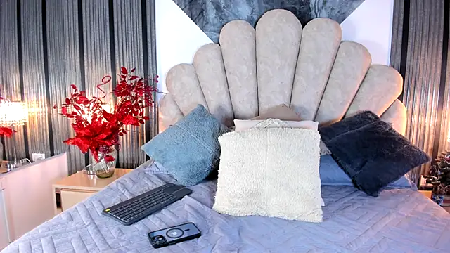 Naughty  Mom online show from 01-06-26, 12:42