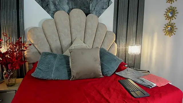 Naughty  Mom online show from 01-13-26, 02:33