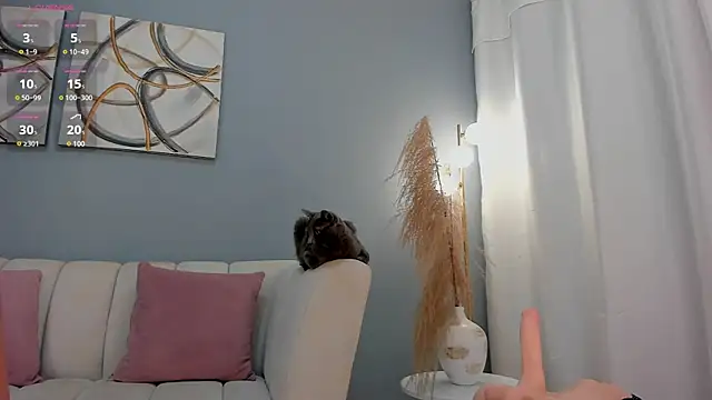 Snapshot of BrookeMiller chatting on 01-29-25, 11:35 BrookeMiller online show from 01-29-25, 11:35