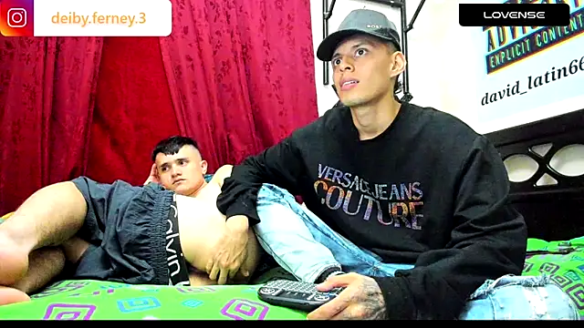 Snapshot of davidlatin66 chatting on 12-29-24, 02:27 davidlatin66 online show from 12-29-24, 02:27