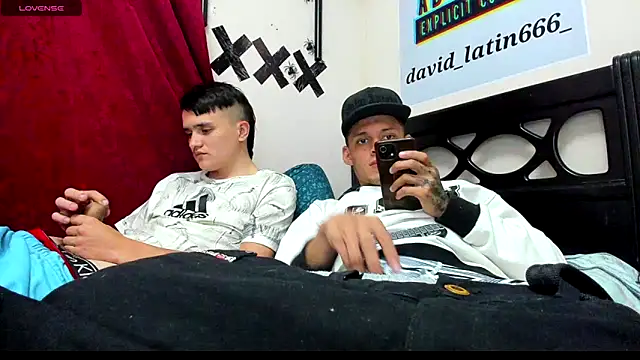 Snapshot of davidlatin66 chatting on 01-22-25, 05:59 davidlatin66 online show from 01-22-25, 05:59