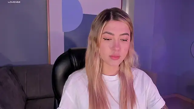 EveBensonX online show from 11-20-25, 07:35