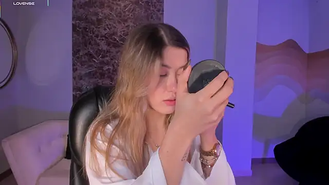 EveBensonX online show from 02-14-26, 12:46