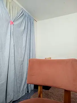 Sofia 888 online show from 12-16-25, 12:04