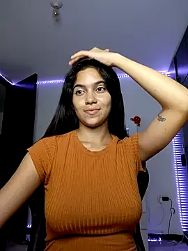 Snapshot of Sallye_ chatting on 02-10-25, 07:58 Sallye online show from 02-10-25, 07:58