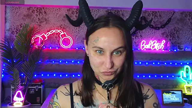 Cool Freak  online show from 06-06-26, 10:20