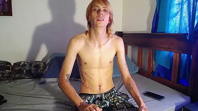 Snapshot of Twink_Temptation chatting on 05-17-26, 05:20 Twink Temptation online show from 05-17-26, 05:20