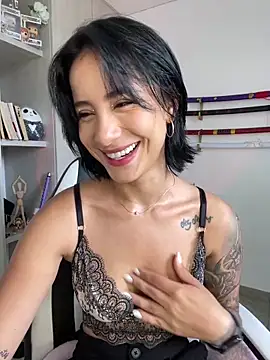 Snapshot of Ale_Lewis chatting on 12-03-24, 03:33 Ale Lewis online show from 12-03-24, 03:33