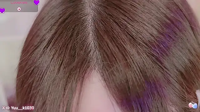 Snapshot of Yuu__k chatting on 02-05-25, 03:52 Yuu k online show from 02-05-25, 03:52