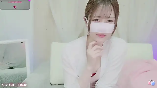 Snapshot of Yuu__k chatting on 03-03-25, 03:31 Yuu k online show from 03-03-25, 03:31