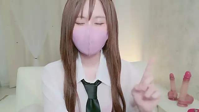 Snapshot of Yuu__k chatting on 09-27-25, 03:28 Yuu k online show from 09-27-25, 03:28